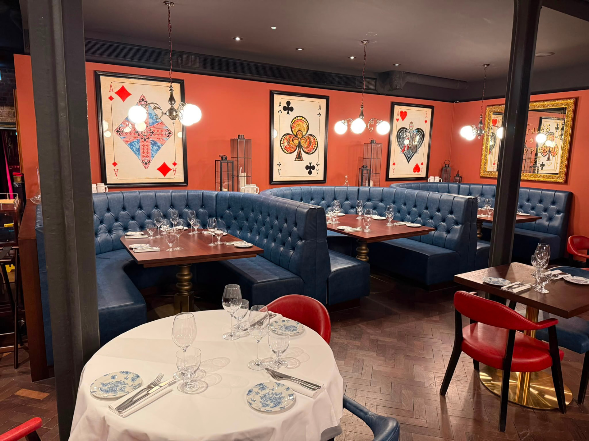 Chop House, Liverpool Street project by Red Kite Furniture, Chop House Liverpool Street Blue Buttoned Banquette Dining Room 01